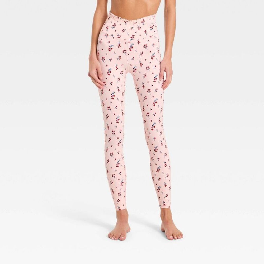 Women's Everyday Soft Ultra High-Rise Ruffle Crossover 7/8 Leggings - Pink XXL